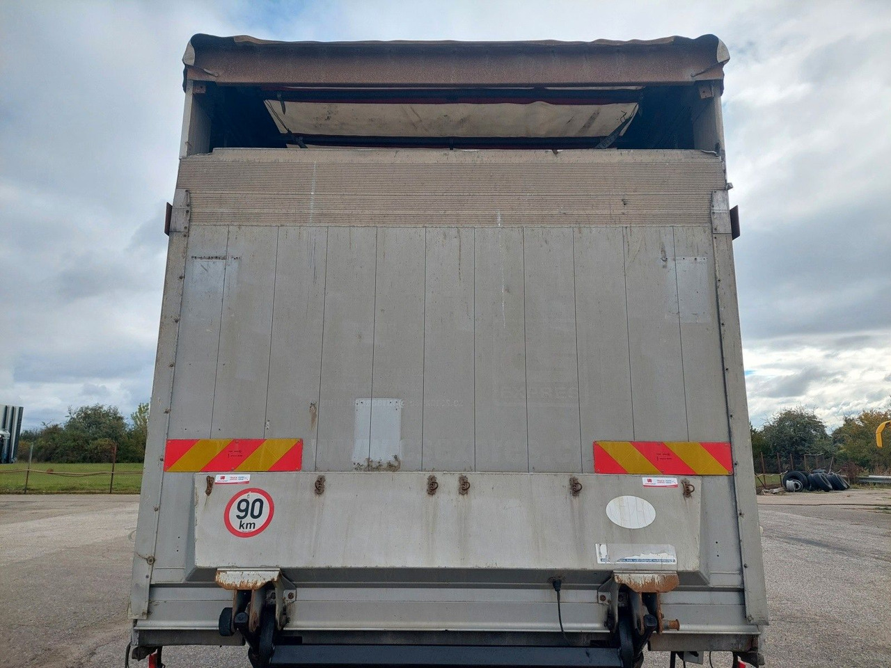 DAF FA LF 45.220 G12 4x2 - Kamion sa ceradom: slika 5 DAF FA LF 45.220 G12 4x2 - Kamion sa ceradom: slika 5