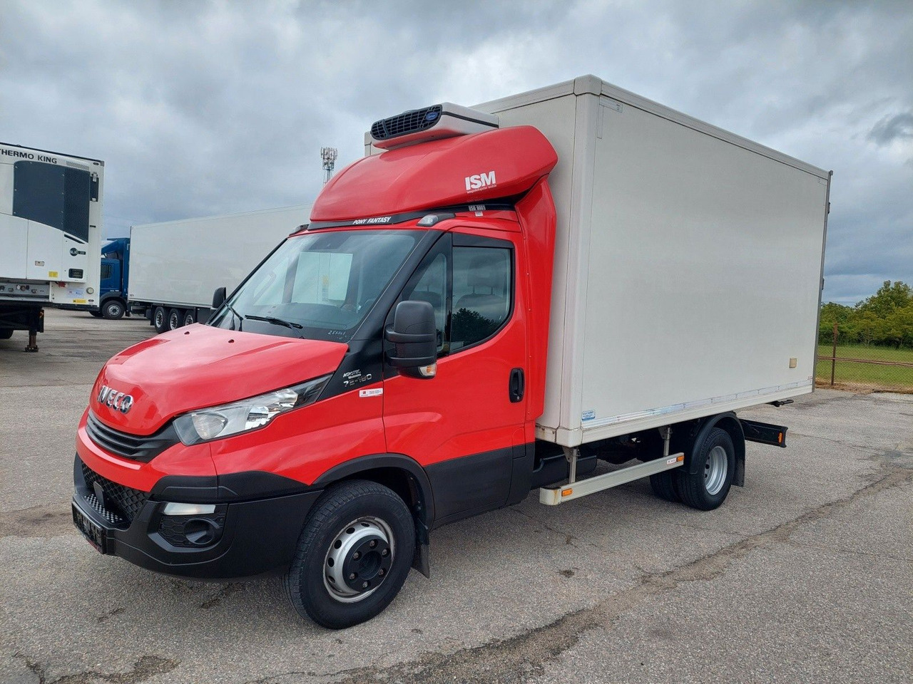 Iveco Daily 70 C18 Carrier Rohrbahnen Fleischhaken - Dostavno vozilo hladnjača: slika 1 Iveco Daily 70 C18 Carrier Rohrbahnen Fleischhaken - Dostavno vozilo hladnjača: slika 1