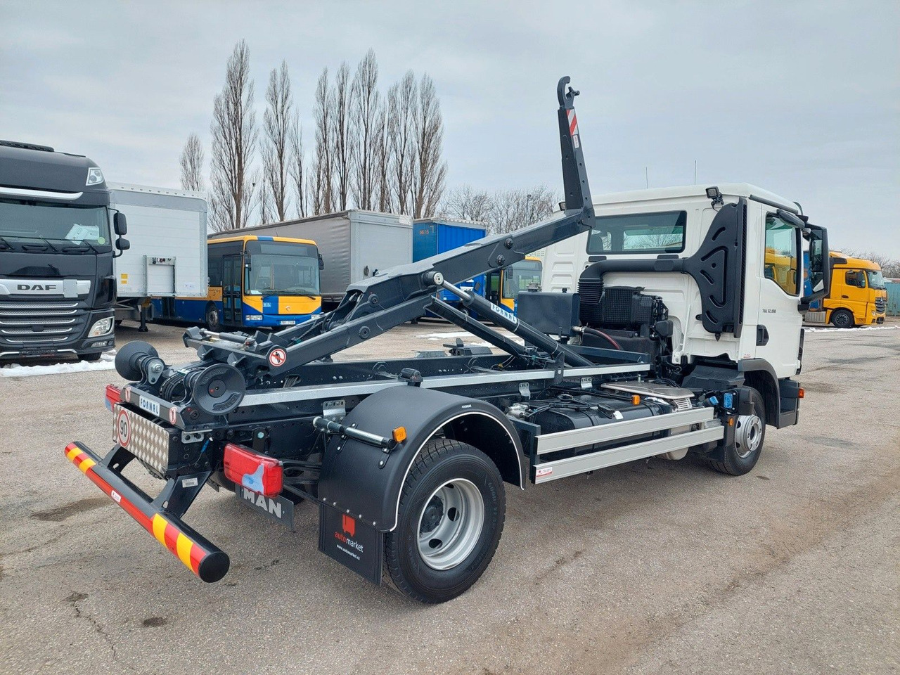 MAN TG3 TGL 12.190 BB 4x2 - Kamion sa hidrauličnom kukom: slika 4 MAN TG3 TGL 12.190 BB 4x2 - Kamion sa hidrauličnom kukom: slika 4