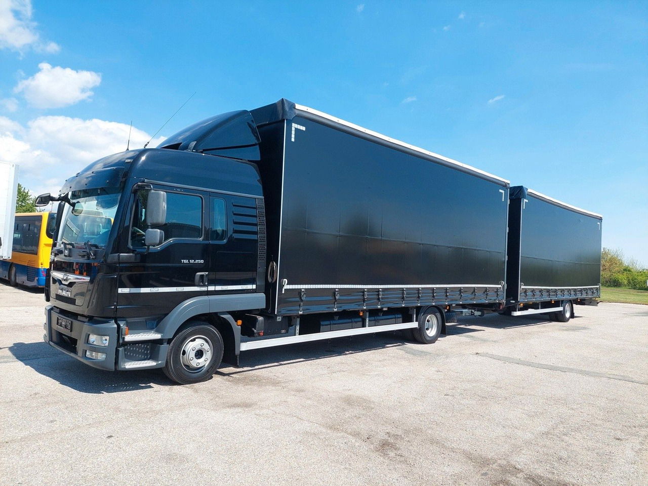MAN TGL 12.250 BL 4x2 + Anhänger KONAR 38 Paletten - Kamion sa ceradom: slika 1 MAN TGL 12.250 BL 4x2 + Anhänger KONAR 38 Paletten - Kamion sa ceradom: slika 1