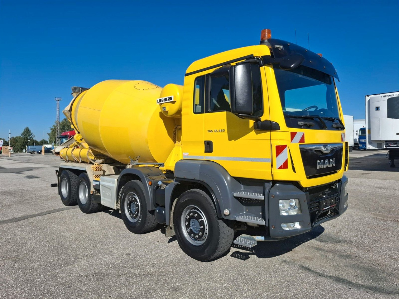 MAN TGS 32.460 8X4 BB Liebherr 9 m³ - Mikser za beton: slika 4 MAN TGS 32.460 8X4 BB Liebherr 9 m³ - Mikser za beton: slika 4