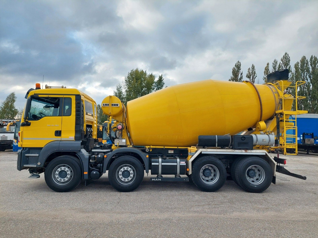 MAN TGS 32.460 8X4 BB Liebherr 9 m³ - Mikser za beton: slika 5 MAN TGS 32.460 8X4 BB Liebherr 9 m³ - Mikser za beton: slika 5