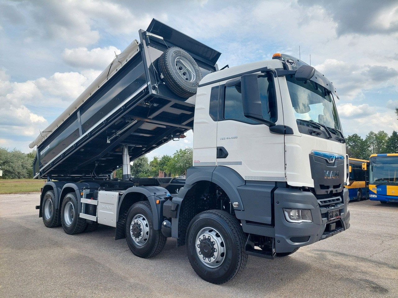MAN TGS 41.520 8X6 BB CH - Istovarivač: slika 2 MAN TGS 41.520 8X6 BB CH - Istovarivač: slika 2