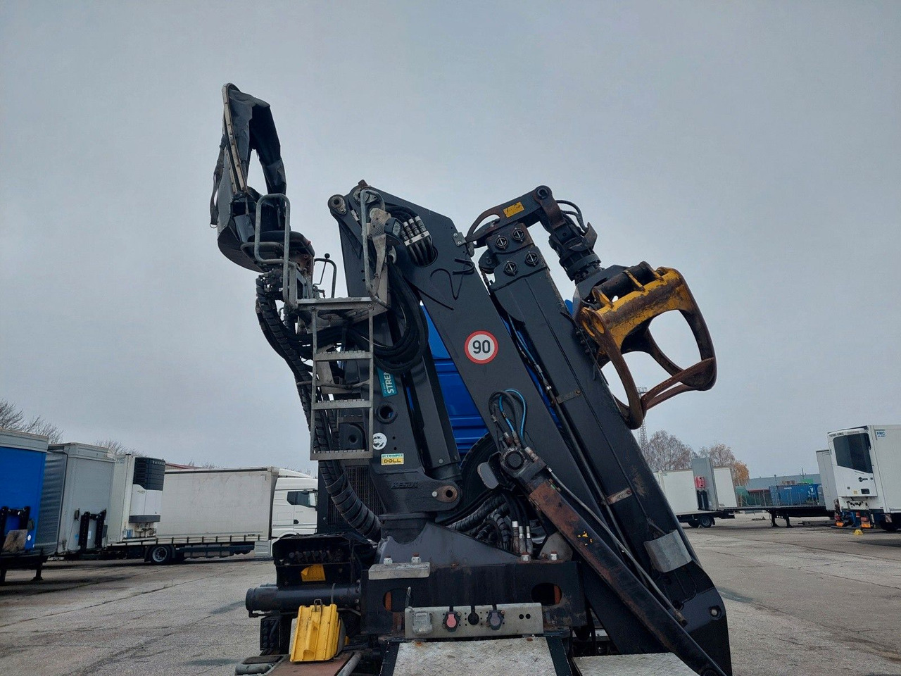 MAN TG3 33.510 6X6 BL KRAN LANGHOLZ Kesla 2117ZT94 - Tegljač: slika 5 MAN TG3 33.510 6X6 BL KRAN LANGHOLZ Kesla 2117ZT94 - Tegljač: slika 5