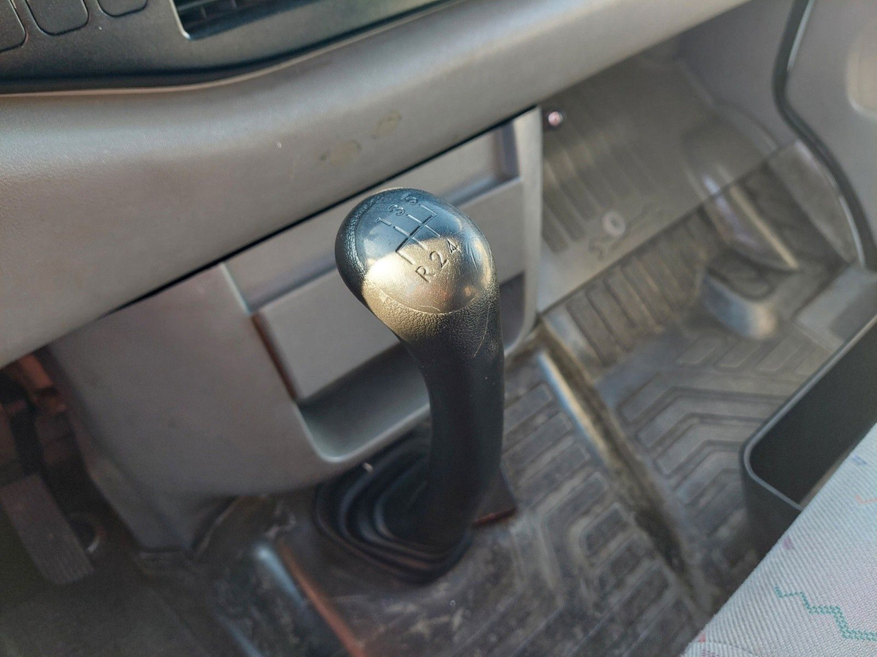 Dostavno vozilo sa zatvorenim sandukom Volkswagen LT Kasten-Kombi 35 L2H2 Hochraum: slika 28