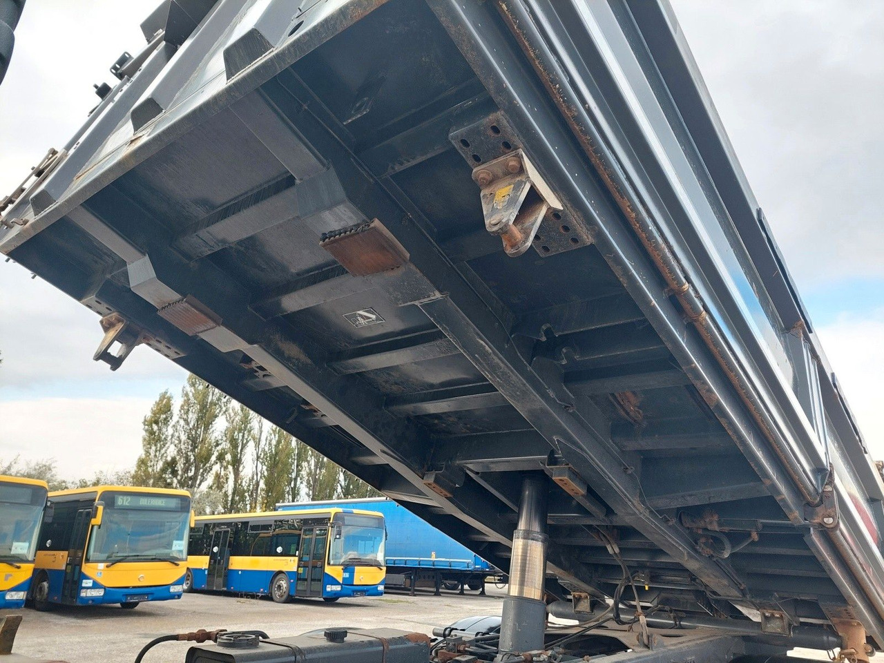 Volvo FMX 460 Meiller Bordmatik 6x4 - Istovarivač: slika 5 Volvo FMX 460 Meiller Bordmatik 6x4 - Istovarivač: slika 5