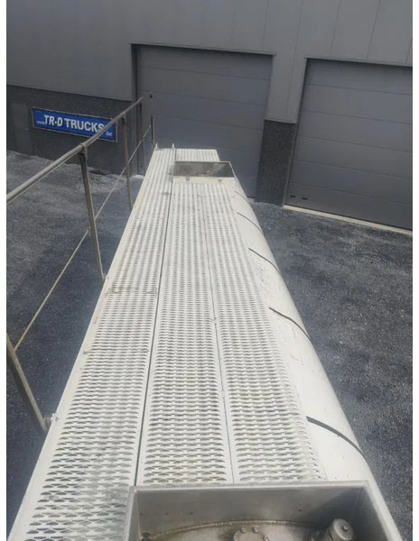 Poluprikolica cisterna za prevoz hrane Feldbinder TANK AW5083 ISOLE 24000 L - 1 COMP - SEASALT WATER / FOODSTUFF: slika 10 Poluprikolica cisterna za prevoz hrane Feldbinder TANK AW5083 ISOLE 24000 L - 1 COMP - SEASALT WATER / FOODSTUFF: slika 10