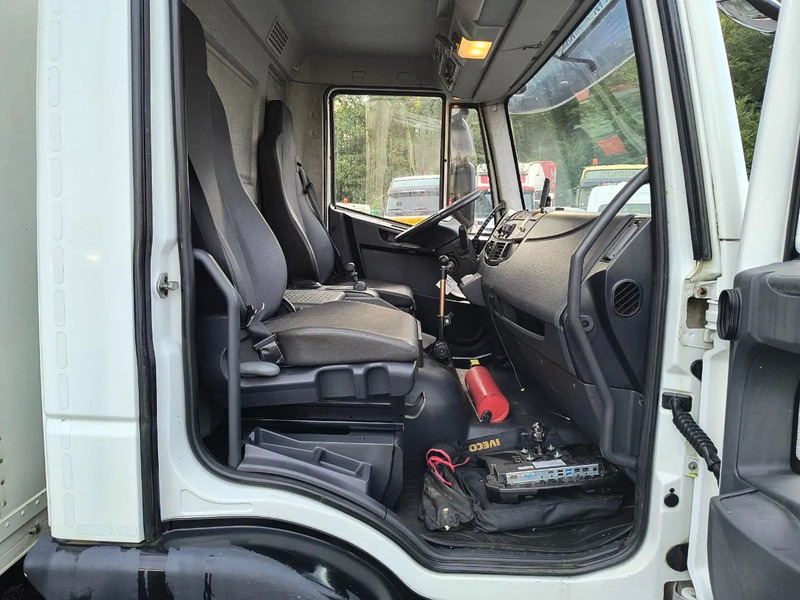 Kamion Iveco EuroCargo 120 E18 + COMET 151TAL (15 m): slika 9 Kamion Iveco EuroCargo 120 E18 + COMET 151TAL (15 m): slika 9