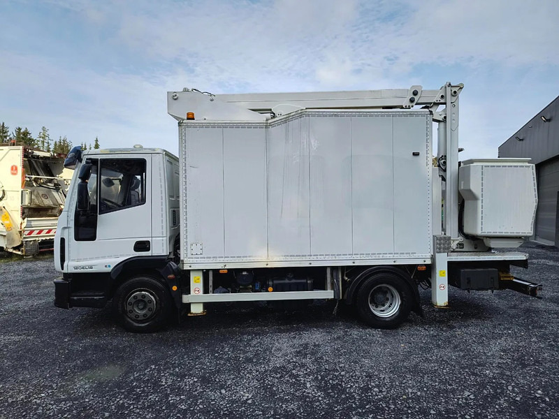 Kamion Iveco EuroCargo 120 E18 + COMET 151TAL (15 m): slika 6 Kamion Iveco EuroCargo 120 E18 + COMET 151TAL (15 m): slika 6