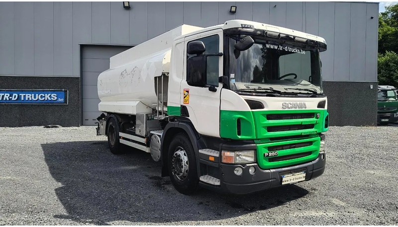 Scania P280 FUEL / CARBURANT 14000L - 5 COMP - RETARDER - Kamion cisterna: slika 2 Scania P280 FUEL / CARBURANT 14000L - 5 COMP - RETARDER - Kamion cisterna: slika 2