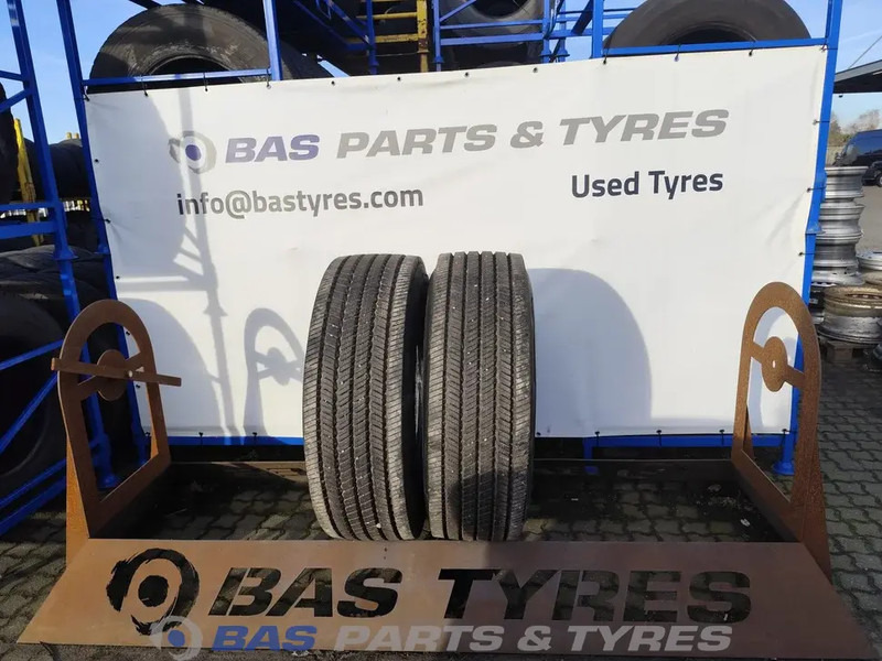 Continental Continental 385/65R22.5 Scandinavia HS3 164 K M+S 3PMSF gebruikte set - Guma za Kamion: slika 1 Continental Continental 385/65R22.5 Scandinavia HS3 164 K M+S 3PMSF gebruikte set - Guma za Kamion: slika 1