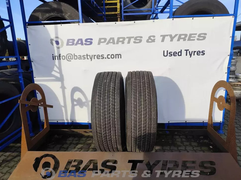 Continental Continental 385/65R22.5 Scandinavia HS3 164 K M+S 3PMSF gebruikte set - Guma za Kamion: slika 1 Continental Continental 385/65R22.5 Scandinavia HS3 164 K M+S 3PMSF gebruikte set - Guma za Kamion: slika 1