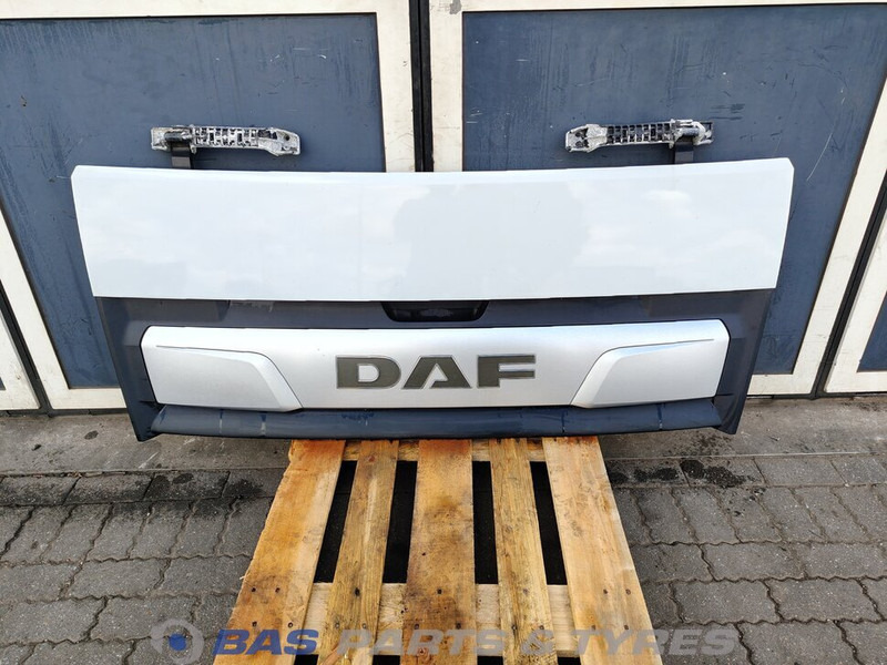 DAF CF Euro 6 Grille DAF 2148027 - Rešetka za Kamion: slika 1 DAF CF Euro 6 Grille DAF 2148027 - Rešetka za Kamion: slika 1