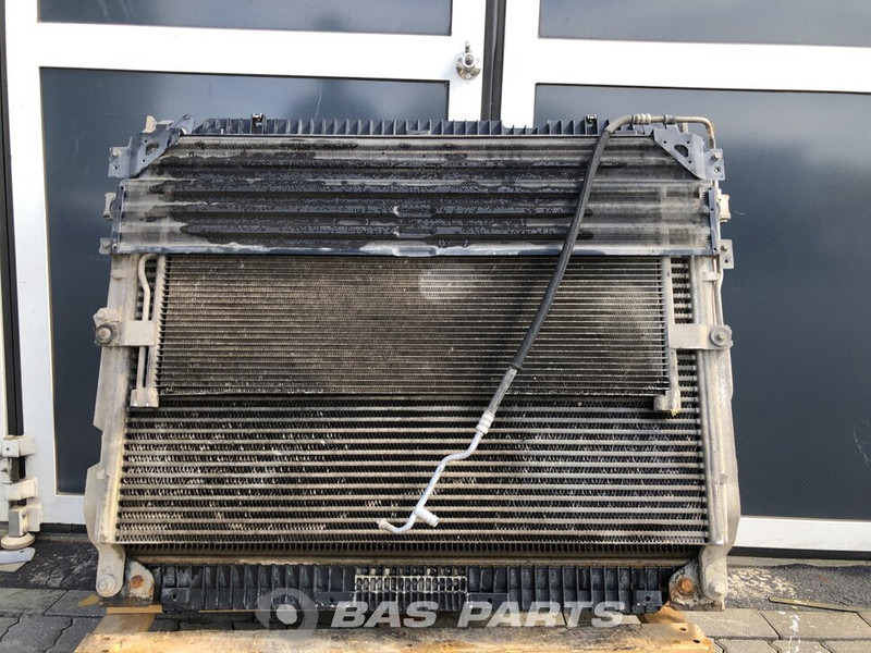 Mercedes-Benz Actros MP4 Koelerpakket Mercedes OM470LA 395 A 960 500 28 01 - Radijator za Kamion: slika 2 Mercedes-Benz Actros MP4 Koelerpakket Mercedes OM470LA 395 A 960 500 28 01 - Radijator za Kamion: slika 2