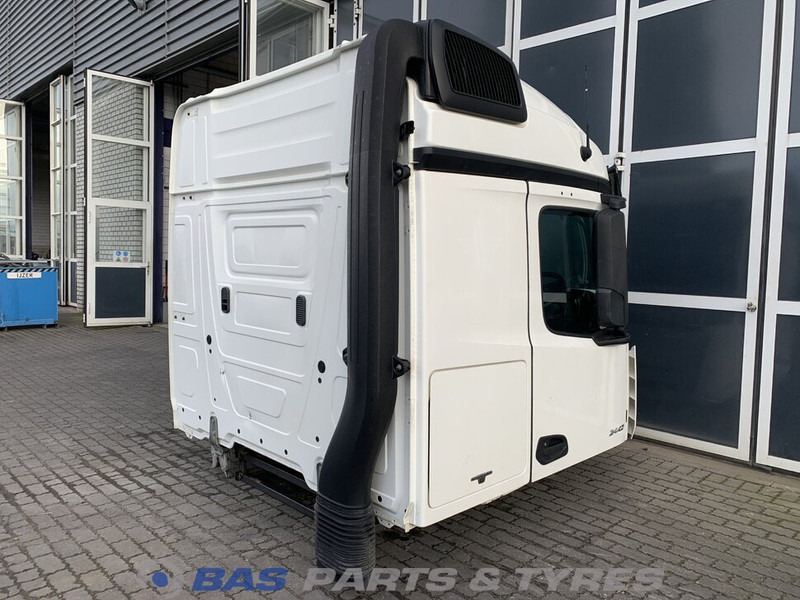 Mercedes-Benz Actros MP4 Mercedes StreamSpace L-cab L2H2 A 000 600 01 01 - Kabina i enterijer za Kamion: slika 4 Mercedes-Benz Actros MP4 Mercedes StreamSpace L-cab L2H2 A 000 600 01 01 - Kabina i enterijer za Kamion: slika 4