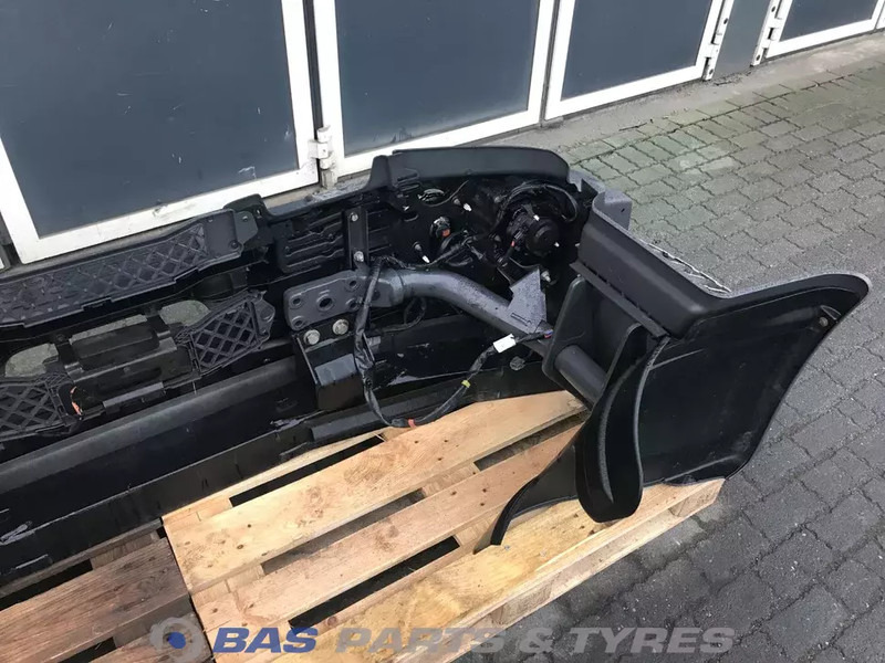 Renault D-Serie Bumper Renault 7482642303 - Branik za Kamion: slika 5 Renault D-Serie Bumper Renault 7482642303 - Branik za Kamion: slika 5