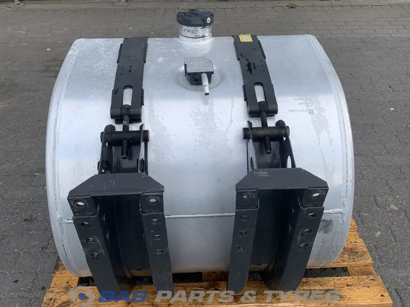 Renault - Rezervoar za gorivo za Kamion: slika 3 Renault - Rezervoar za gorivo za Kamion: slika 3