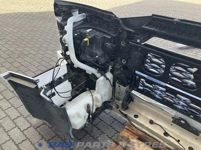 Renault T-Serie Evolution Bumper Renault 7423645386 - Branik za Kamion: slika 5 Renault T-Serie Evolution Bumper Renault 7423645386 - Branik za Kamion: slika 5