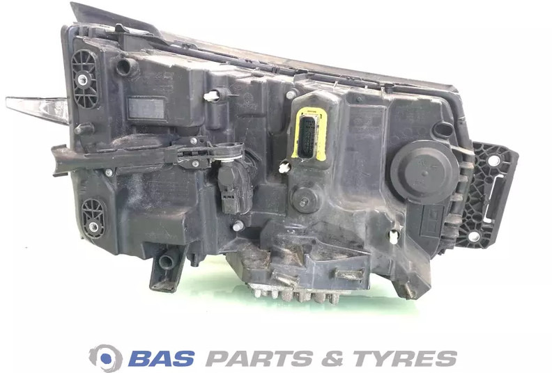 Renault T-Serie Evolution - Prednja svetla za Kamion: slika 2 Renault T-Serie Evolution - Prednja svetla za Kamion: slika 2