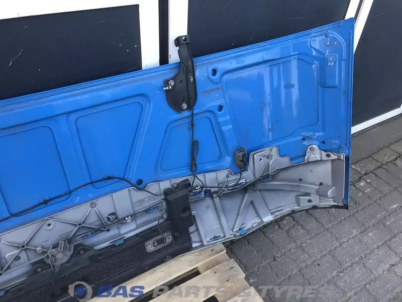 Renault T-Serie Frontpaneel Renault 7484537795 - Karoserija i eksterijer za Kamion: slika 5 Renault T-Serie Frontpaneel Renault 7484537795 - Karoserija i eksterijer za Kamion: slika 5