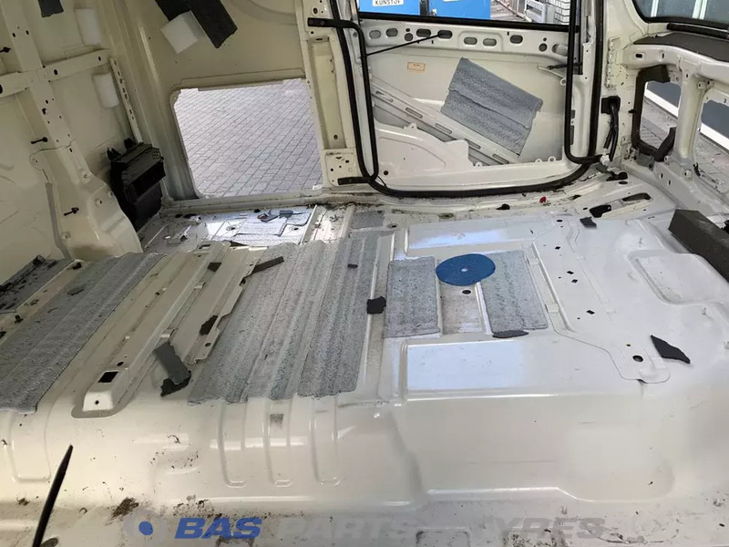 Scania R-Serie NextGen Scania CR-20 Highline L3H2 2044113 - Kabina i enterijer za Kamion: slika 5 Scania R-Serie NextGen Scania CR-20 Highline L3H2 2044113 - Kabina i enterijer za Kamion: slika 5