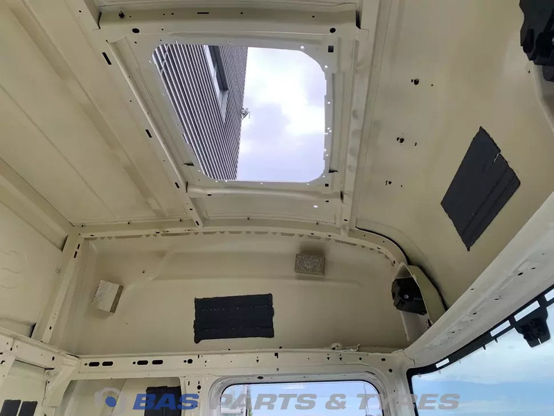 Scania R-Serie NextGen Scania CR-20 Highline L3H2 2047000 - Kabina i enterijer za Kamion: slika 5 Scania R-Serie NextGen Scania CR-20 Highline L3H2 2047000 - Kabina i enterijer za Kamion: slika 5