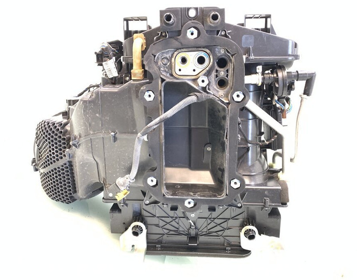 Volvo Airco systeem Volvo 82907198 - Grejanje/ Ventilacija za Kamion: slika 2 Volvo Airco systeem Volvo 82907198 - Grejanje/ Ventilacija za Kamion: slika 2