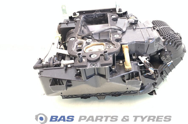 Volvo Airco systeem Volvo 82907198 - Grejanje/ Ventilacija za Kamion: slika 5 Volvo Airco systeem Volvo 82907198 - Grejanje/ Ventilacija za Kamion: slika 5