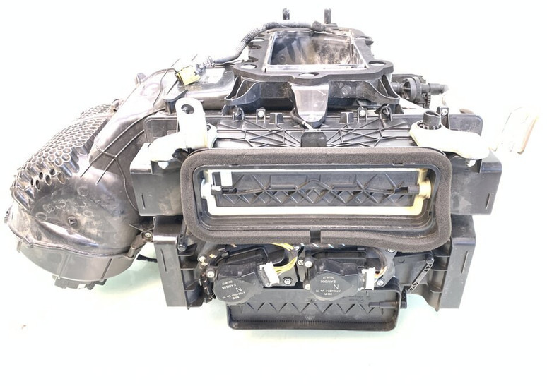 Volvo Airco systeem Volvo 82907198 - Grejanje/ Ventilacija za Kamion: slika 1 Volvo Airco systeem Volvo 82907198 - Grejanje/ Ventilacija za Kamion: slika 1