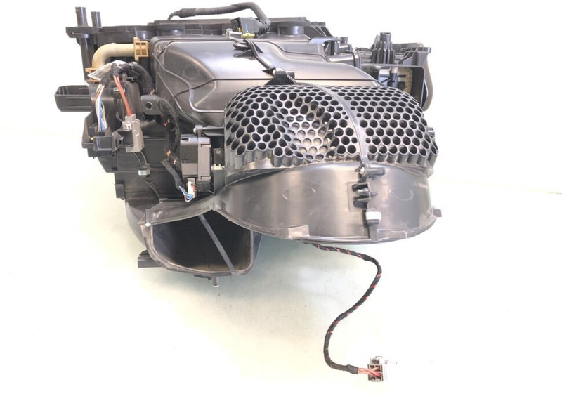 Volvo Airco systeem Volvo 84476105 - Grejanje/ Ventilacija za Kamion: slika 2 Volvo Airco systeem Volvo 84476105 - Grejanje/ Ventilacija za Kamion: slika 2