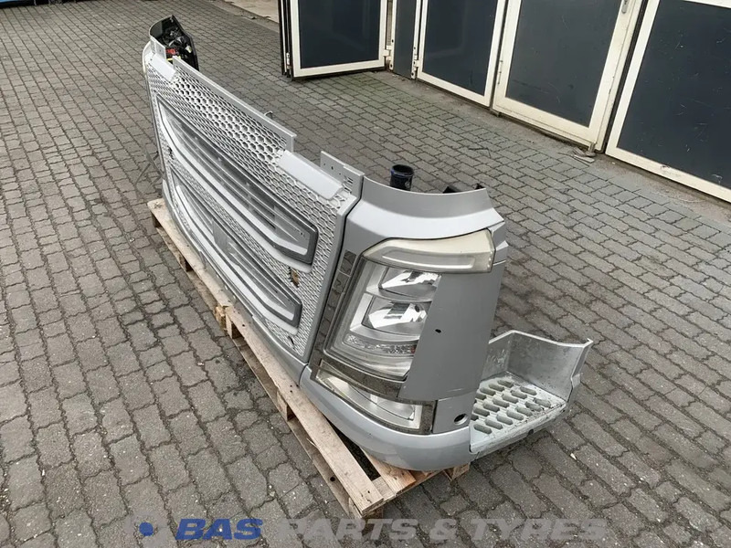 Volvo FH4 Bumper Volvo 21221130 - Branik za Kamion: slika 2 Volvo FH4 Bumper Volvo 21221130 - Branik za Kamion: slika 2