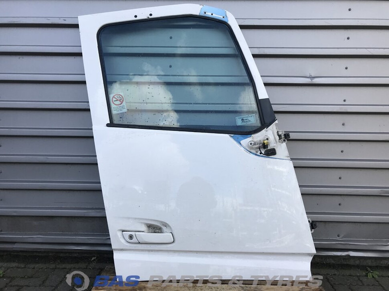 Volvo FH4 - Vrata i delovi za Kamion: slika 1 Volvo FH4 - Vrata i delovi za Kamion: slika 1