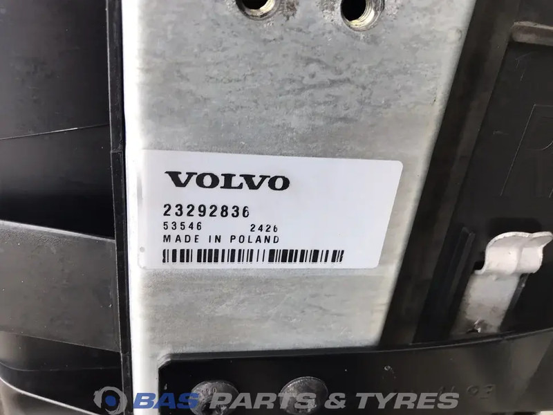 Volvo FH4 - Radijator za Kamion: slika 3 Volvo FH4 - Radijator za Kamion: slika 3