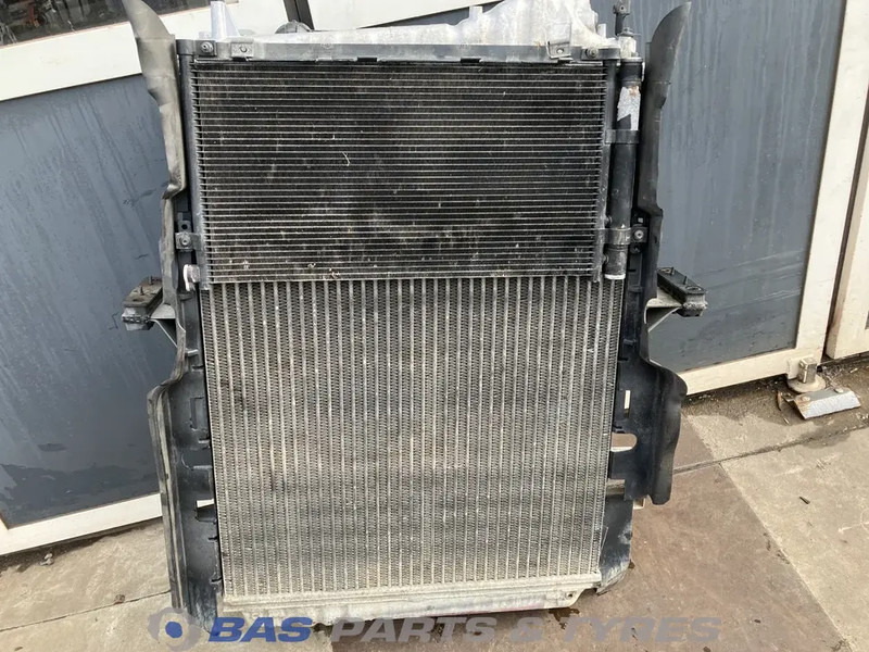 Volvo FM4 - Radijator za Kamion: slika 4 Volvo FM4 - Radijator za Kamion: slika 4