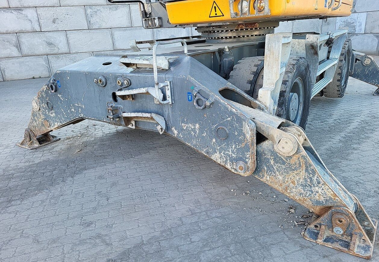 Lizing LIEBHERR LH30M LIEBHERR LH30M: slika 35 Lizing LIEBHERR LH30M LIEBHERR LH30M: slika 35