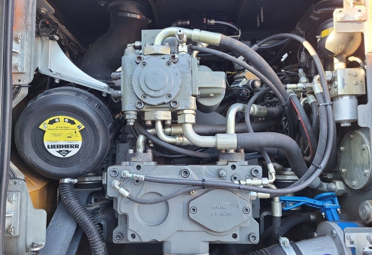 Lizing LIEBHERR LH30M LIEBHERR LH30M: slika 31 Lizing LIEBHERR LH30M LIEBHERR LH30M: slika 31