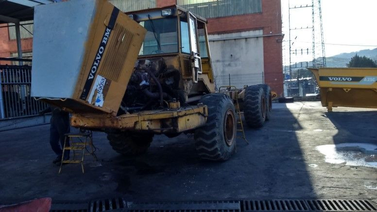 VOLVO A25B (1992) - Zglobni kiper: slika 1 VOLVO A25B (1992) - Zglobni kiper: slika 1