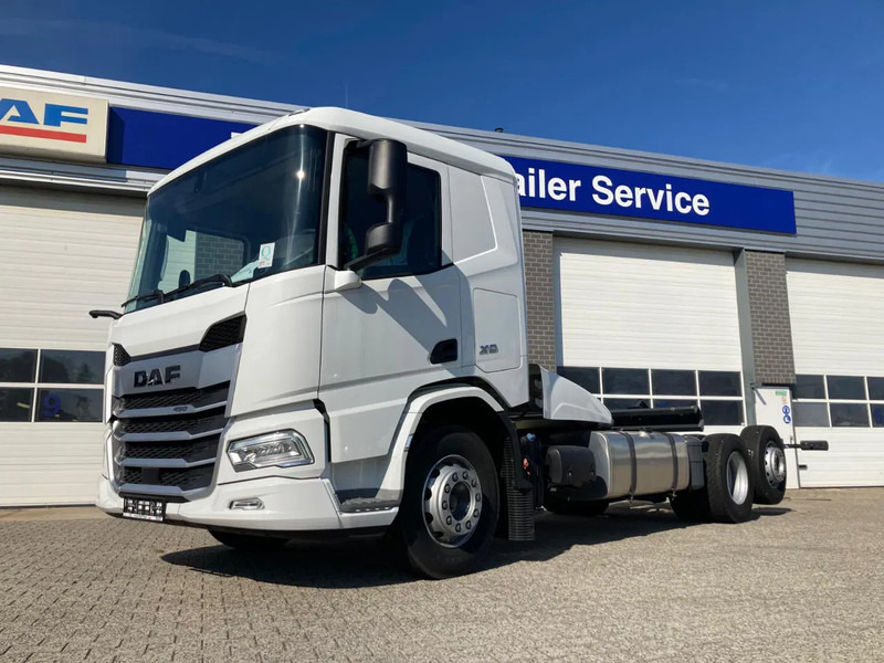 DAF XD 450 FAN CHASSIS SLEEPER CAB PTO STEERING LIFTAXLE 480WB - NEW - Kamion sa golom šasijom i zatvorenom kabinom: slika 5 DAF XD 450 FAN CHASSIS SLEEPER CAB PTO STEERING LIFTAXLE 480WB - NEW - Kamion sa golom šasijom i zatvorenom kabinom: slika 5