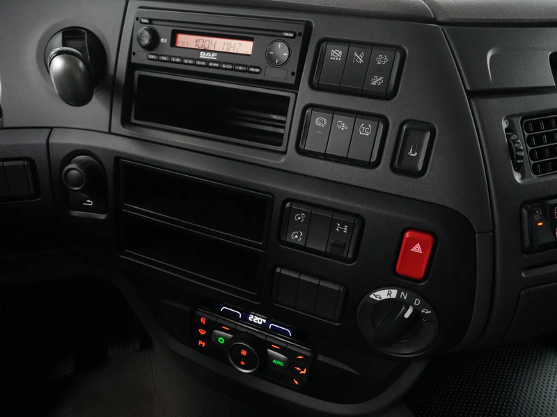 Tegljač DAF XF 480 FT Super Space Cab, 2x Tanks: slika 19 Tegljač DAF XF 480 FT Super Space Cab, 2x Tanks: slika 19