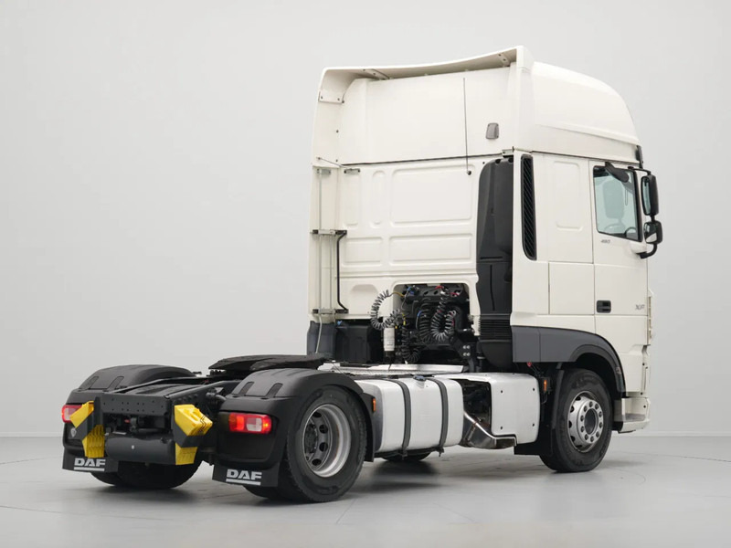 DAF XF 480 FT Super Space Cab, 2x Tanks, PTO Prep - Tegljač: slika 4 DAF XF 480 FT Super Space Cab, 2x Tanks, PTO Prep - Tegljač: slika 4