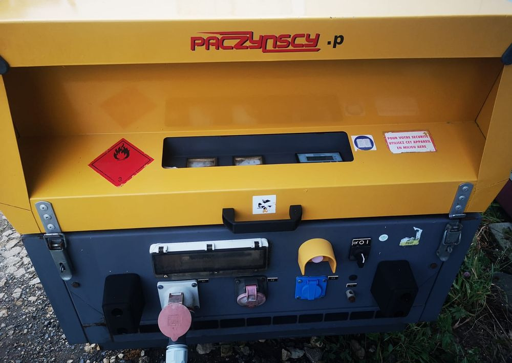 Agregat prądotwórczy Atlas Copco QAX 20 2005 Agregat (Genrtator) prądotwórczy Atlas Copco - Set generatora: slika 3 Agregat prądotwórczy Atlas Copco QAX 20 2005 Agregat (Genrtator) prądotwórczy Atlas Copco - Set generatora: slika 3