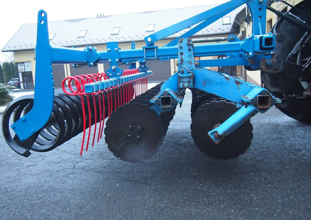 Brona talerzowa Rabe Werk RABE WERK Fielo biro 3000 2006 Brona talerzowa RABE - Tanjirača: slika 5 Brona talerzowa Rabe Werk RABE WERK Fielo biro 3000 2006 Brona talerzowa RABE - Tanjirača: slika 5