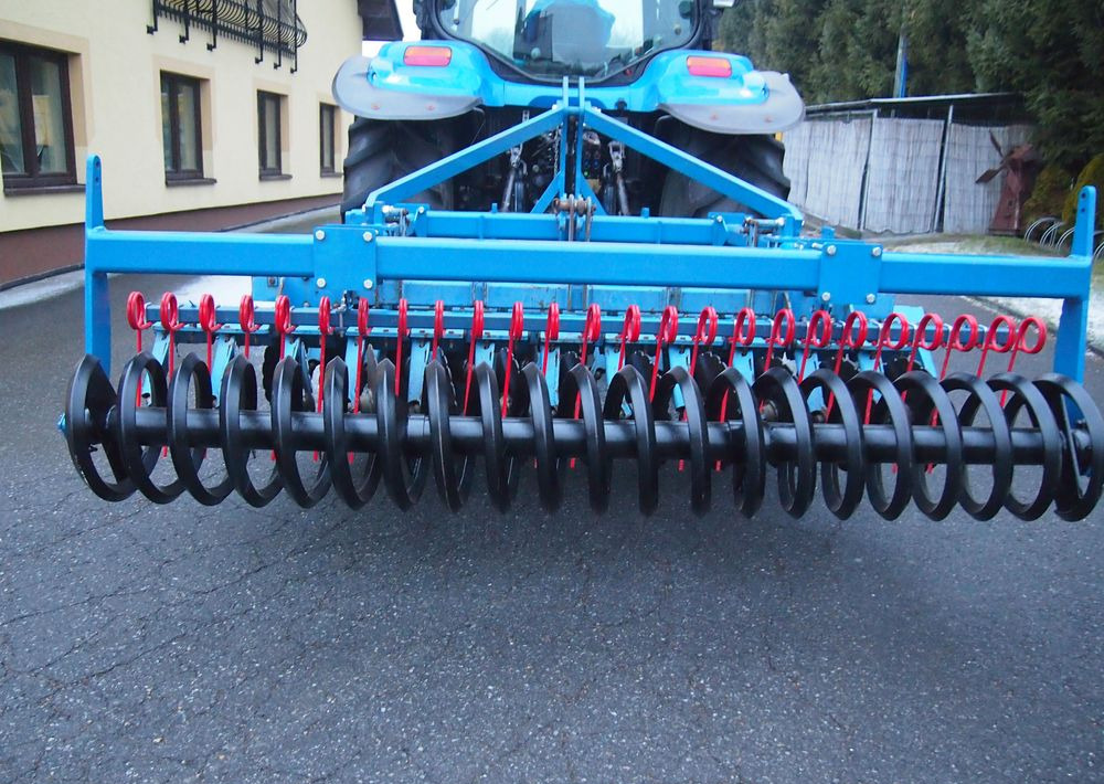 Brona talerzowa Rabe Werk RABE WERK Fielo biro 3000 2006 Brona talerzowa RABE - Tanjirača: slika 2 Brona talerzowa Rabe Werk RABE WERK Fielo biro 3000 2006 Brona talerzowa RABE - Tanjirača: slika 2