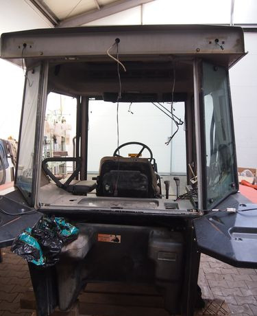 Części do Ciągnika Massey Ferguson MF 3050, 3060, 3070, 3080, 3090 Kabina do Massey Ferguson serii 30.. , 31.. , 36.. - Kabina za Poljoprivredna mašina: slika 2 Części do Ciągnika Massey Ferguson MF 3050, 3060, 3070, 3080, 3090 Kabina do Massey Ferguson serii 30.. , 31.. , 36.. - Kabina za Poljoprivredna mašina: slika 2