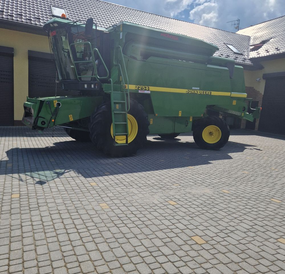 Kombajn zbożawy John deere 2254 2000 Kombajn John Deere JD - Kombinovani kombajn: slika 5 Kombajn zbożawy John deere 2254 2000 Kombajn John Deere JD - Kombinovani kombajn: slika 5