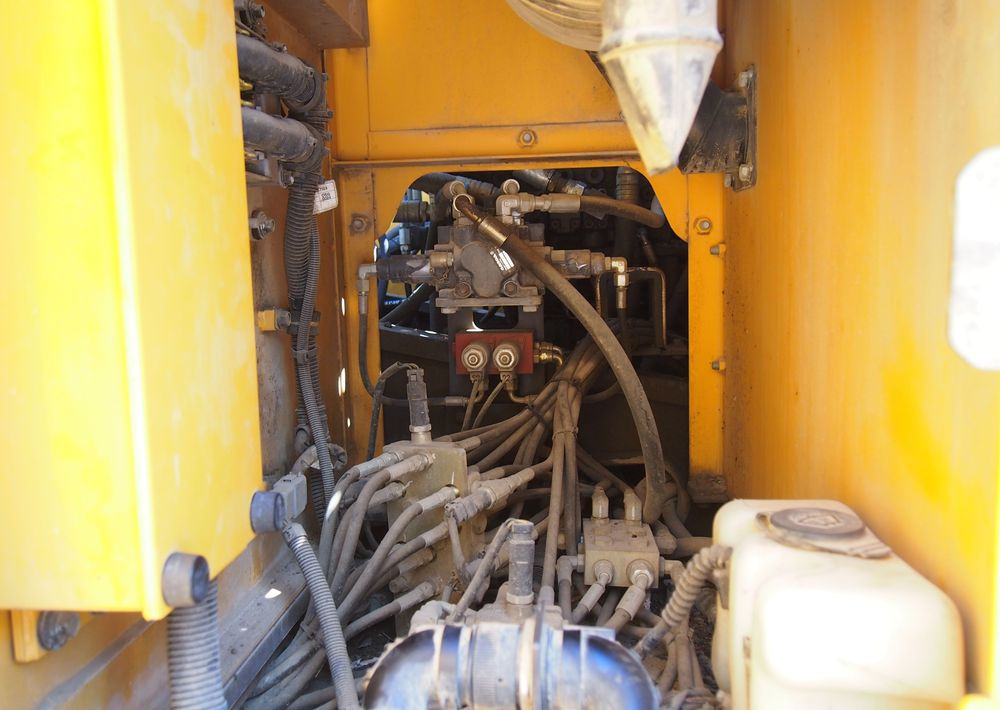 Koparka gąsienicowa Volvo EC180CL 2008 KOPARKA VOLVO - Bager guseničar: slika 5 Koparka gąsienicowa Volvo EC180CL 2008 KOPARKA VOLVO - Bager guseničar: slika 5