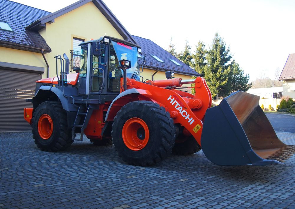 Ładowarka Hitachi ZW250 2010 Ładowarka Hitachi Waga, Centralne smarowanie - Utovarivač točkaš: slika 3 Ładowarka Hitachi ZW250 2010 Ładowarka Hitachi Waga, Centralne smarowanie - Utovarivač točkaš: slika 3