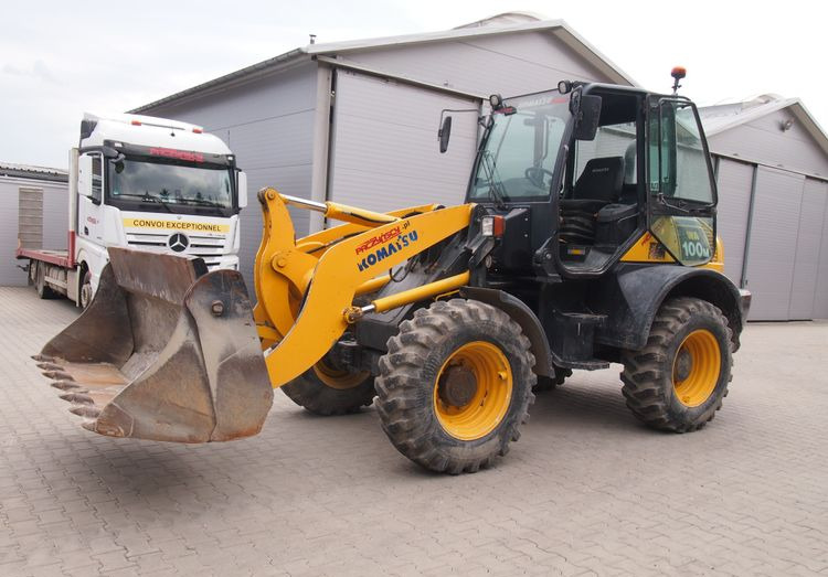 Ładowarka Komatsu WA100-6 2012 Ładowarka Komatsu WA 100-6 - Utovarivač točkaš: slika 4 Ładowarka Komatsu WA100-6 2012 Ładowarka Komatsu WA 100-6 - Utovarivač točkaš: slika 4