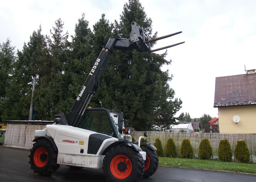 Teleskopski upravljač Ładowarka teleskopowa Bobcat T2556 2005 Ładowarka teleskopowa BOBCAT: slika 8