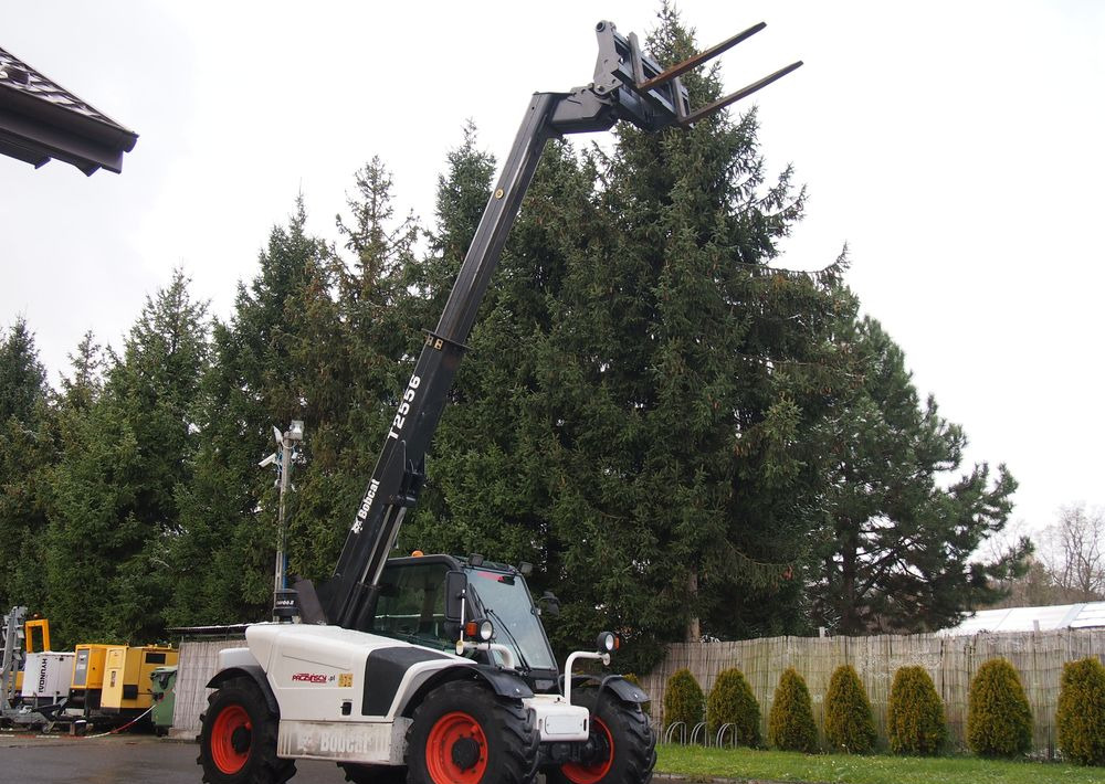 Teleskopski upravljač Ładowarka teleskopowa Bobcat T2556 2005 Ładowarka teleskopowa BOBCAT: slika 7